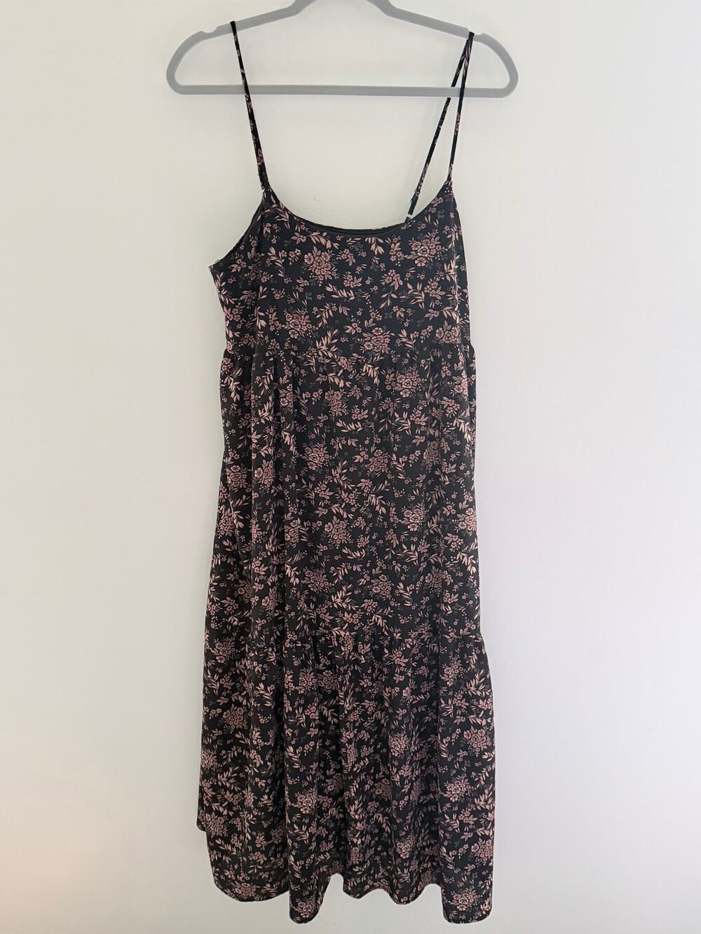 Böhme Black Pink Tiered Ditsy Floral Maxi Dress-Size Large